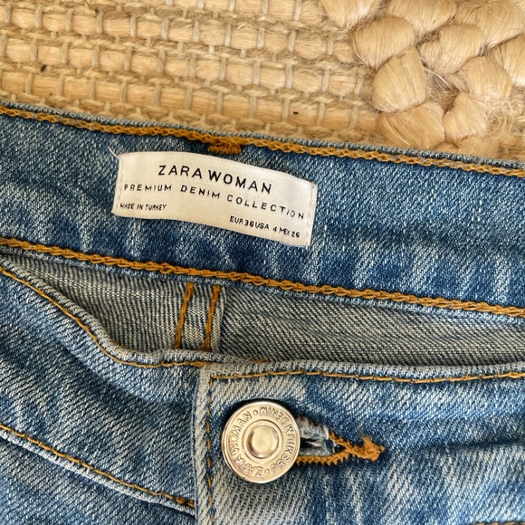 Distressed Zara denim size 4 - Picture 4 of 4